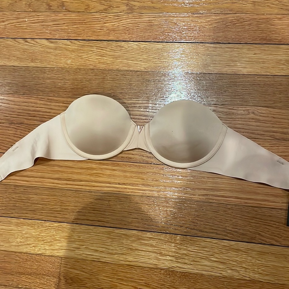 Nude Victoria Secret strapless bra